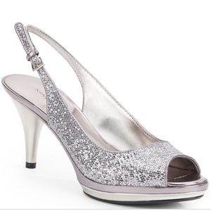 Nine West Silver Pump